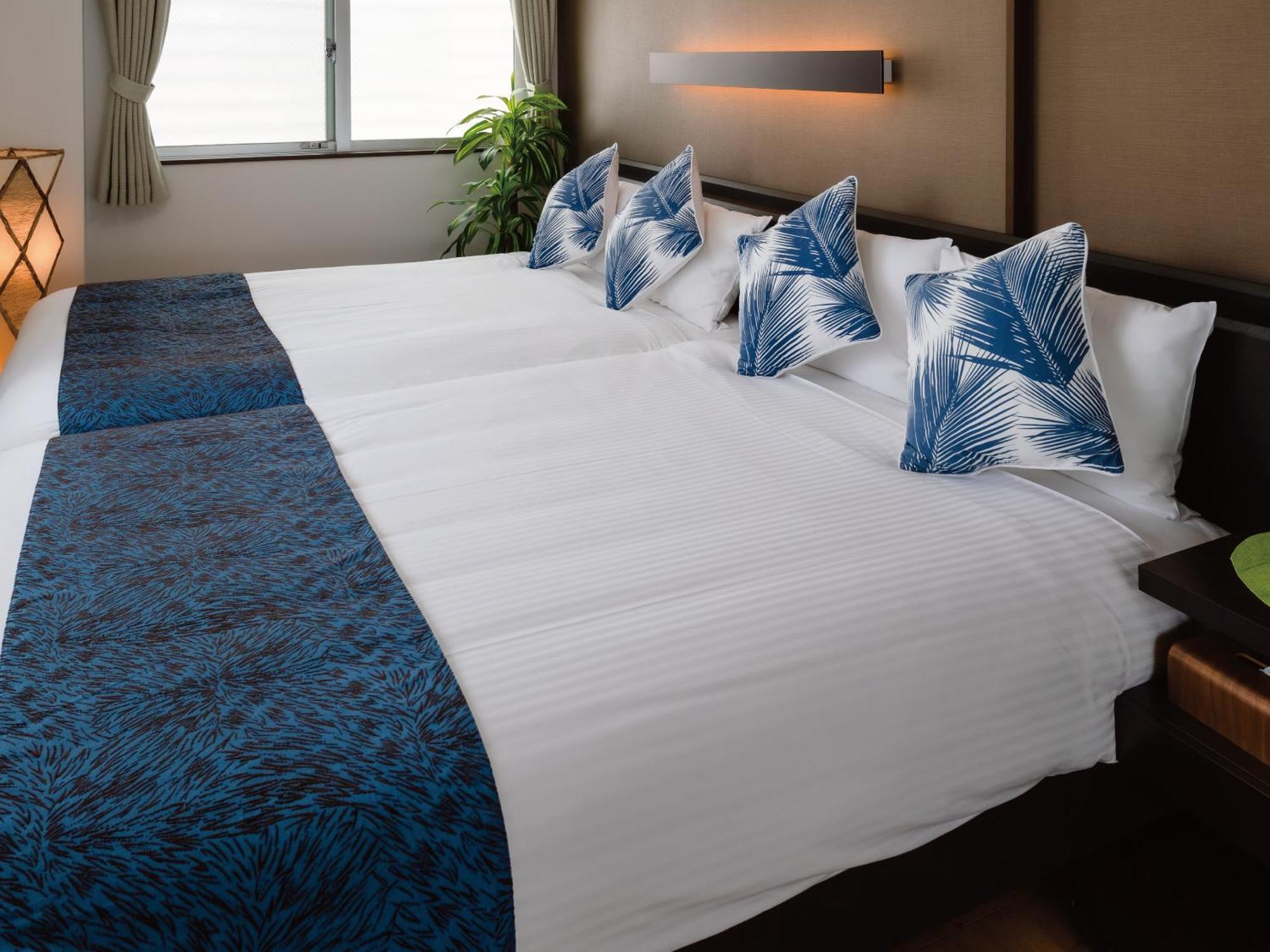 Zoe Resort The Sunset Village Okinawa Chatan Exterior photo